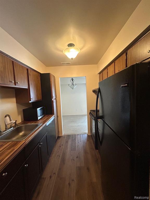 30042 West 12 Mile Road, Unit 56 Farmington Hills, MI 48334 - Photo 6 of 31