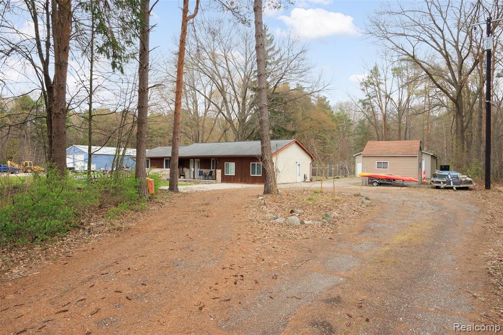 8639 Stone Road Algonac, MI 48001 - Photo 29 of 31