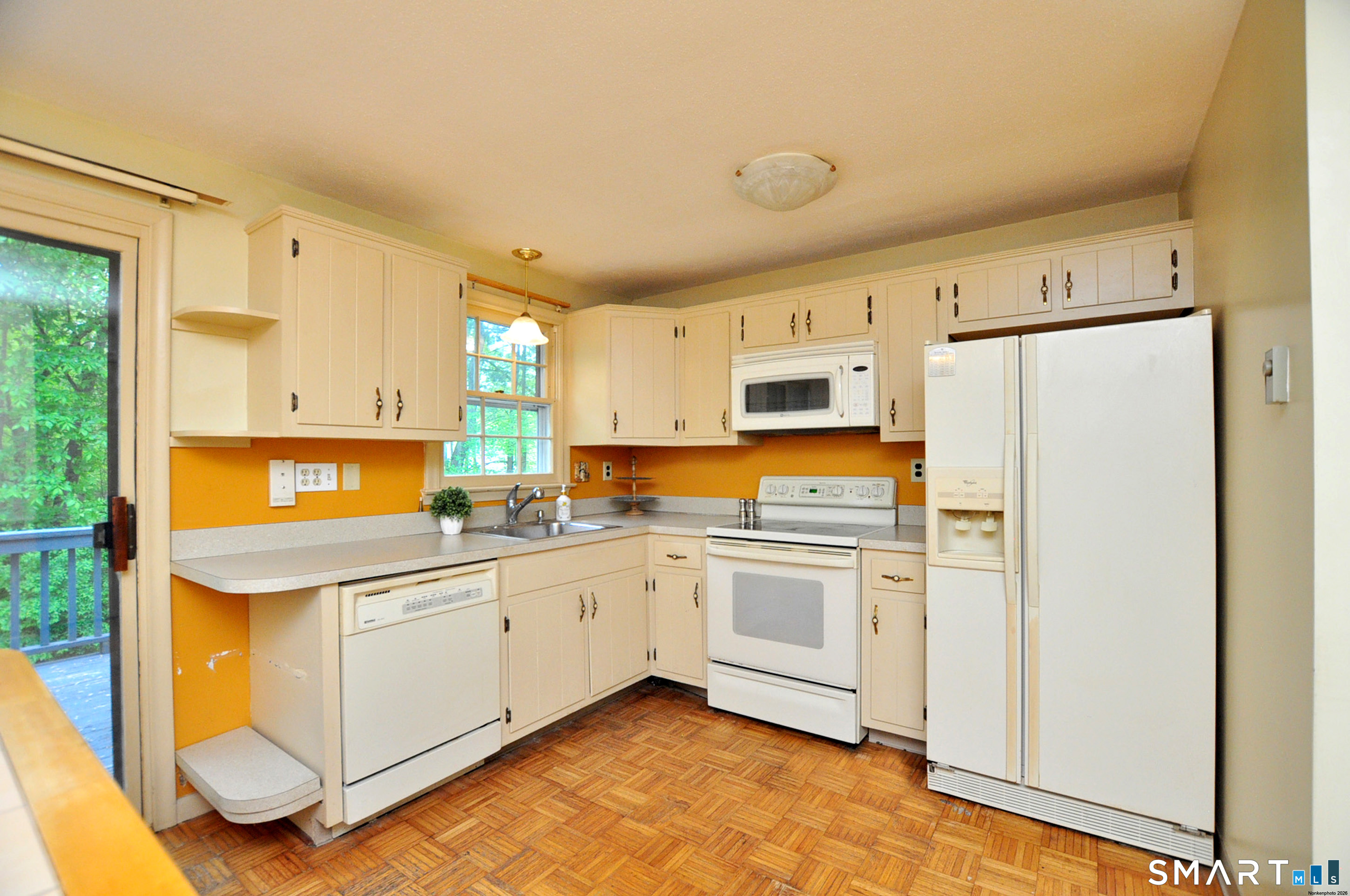 86 Brandywine Lane, Unit 86 Suffield, CT 06078 - Photo 9 of 25