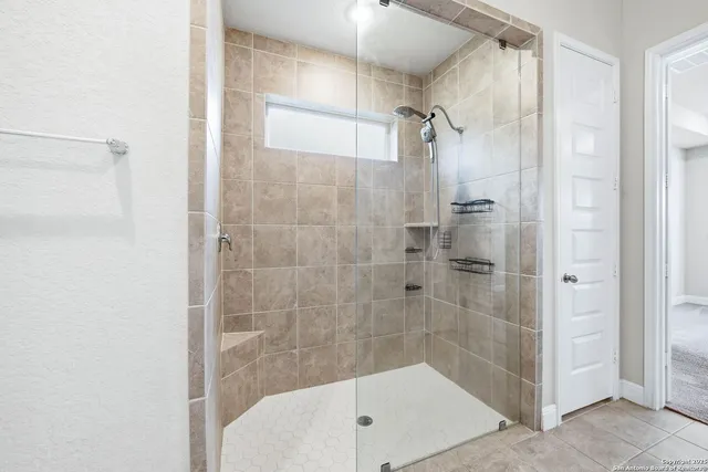 $2,100 | 5122 Village Park, Schertz, TX 78124