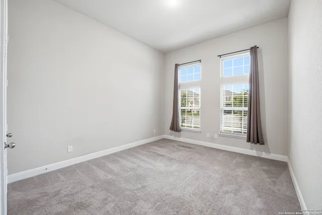 $2,100 | 5122 Village Park, Schertz, TX 78124