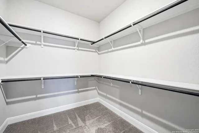 $2,100 | 5122 Village Park, Schertz, TX 78124