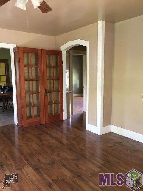 2441 River Road Berwick, LA 70342 - Photo 5 of 10 Living Room
