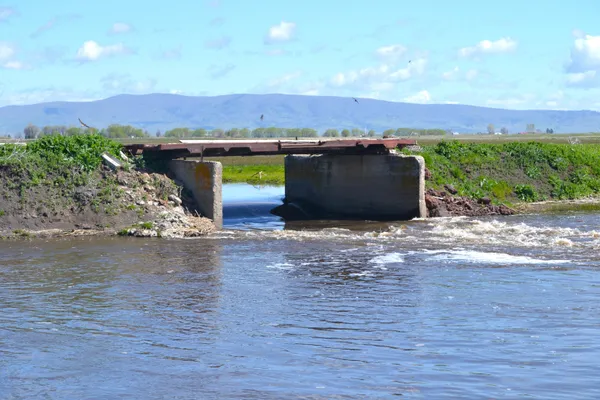 a view of an outdoor space and a yard