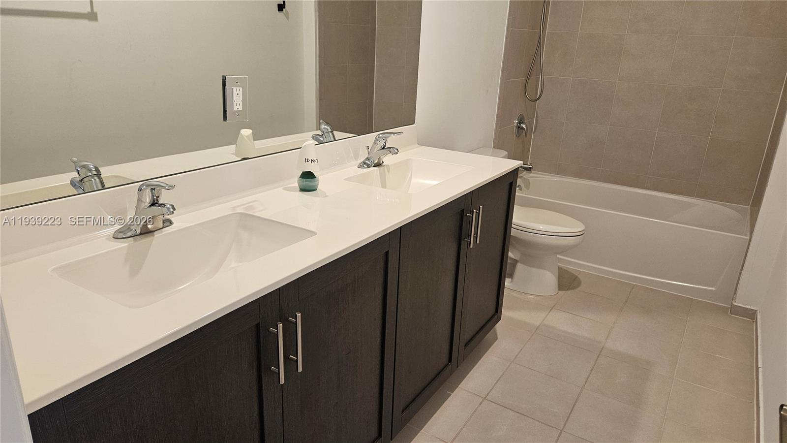 1433 Southeast 27th Street Homestead, FL 33035 - Photo 19 of 38