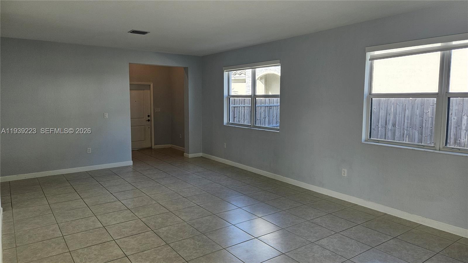 1433 Southeast 27th Street Homestead, FL 33035 - Photo 4 of 38