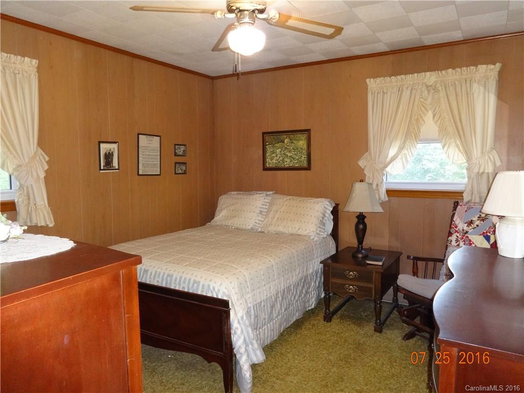 253 Bee Tree Road, Unit 253 Swannanoa, NC 28778 - Photo 16 of 17 Gallery Image 16