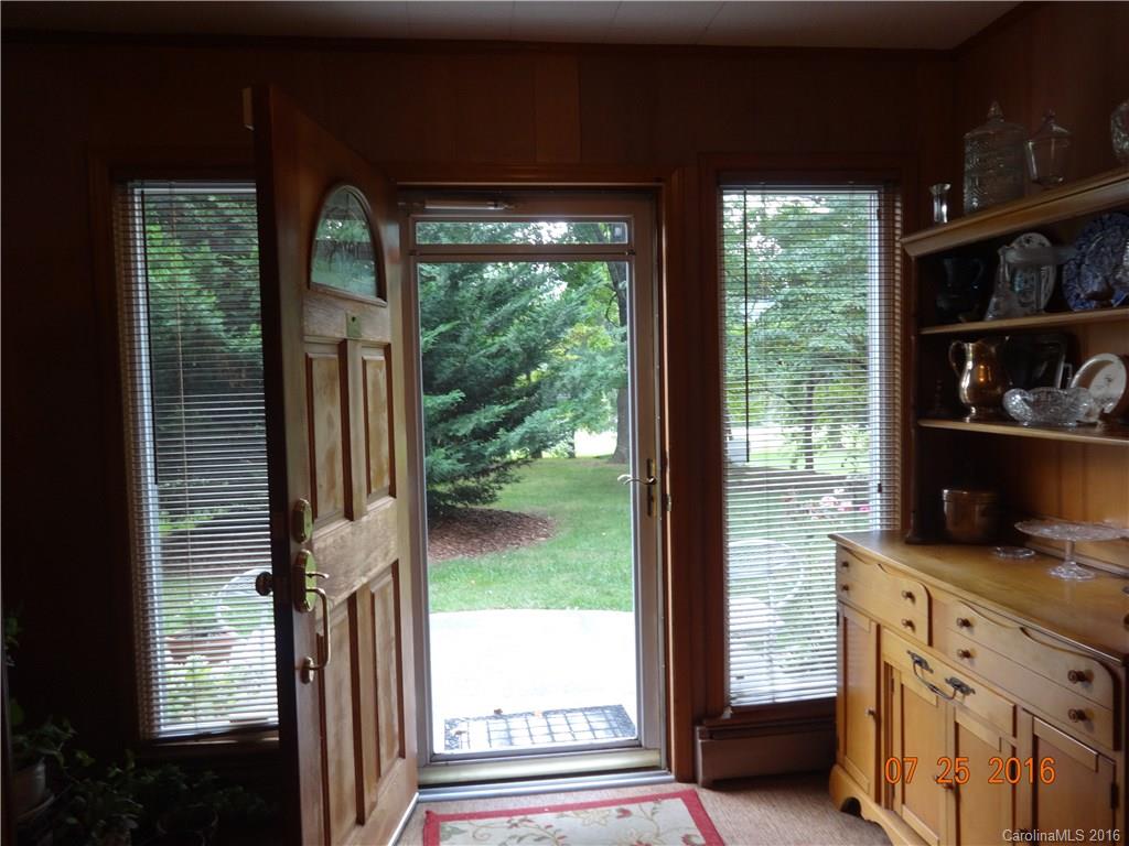 253 Bee Tree Road, Unit 253 Swannanoa, NC 28778 - Photo 6 of 17 Gallery Image 6