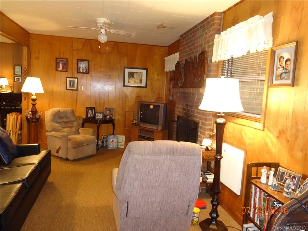 253 Bee Tree Road, Unit 253 Swannanoa, NC 28778 - Photo 8 of 17 Gallery Image 8