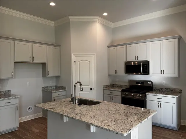 $2,150 | 42242 Blue Bay Drive, Ponchatoula, LA 70454