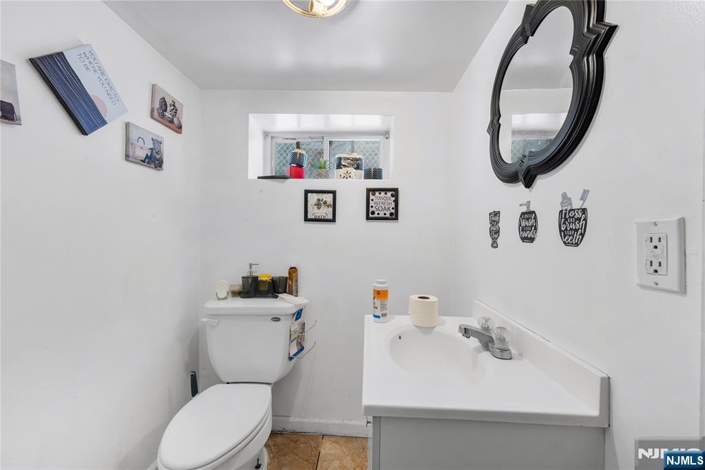 280 8th Avenue Paterson, NJ 07514 - Photo 21 of 34