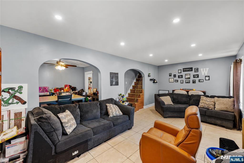 280 8th Avenue Paterson, NJ 07514 - Photo 6 of 34