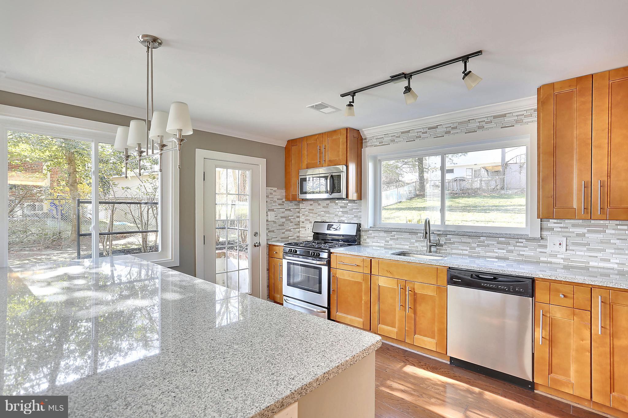 4005 Southend Road Rockville, MD 20853 - Photo 14 of 27 Kitchen