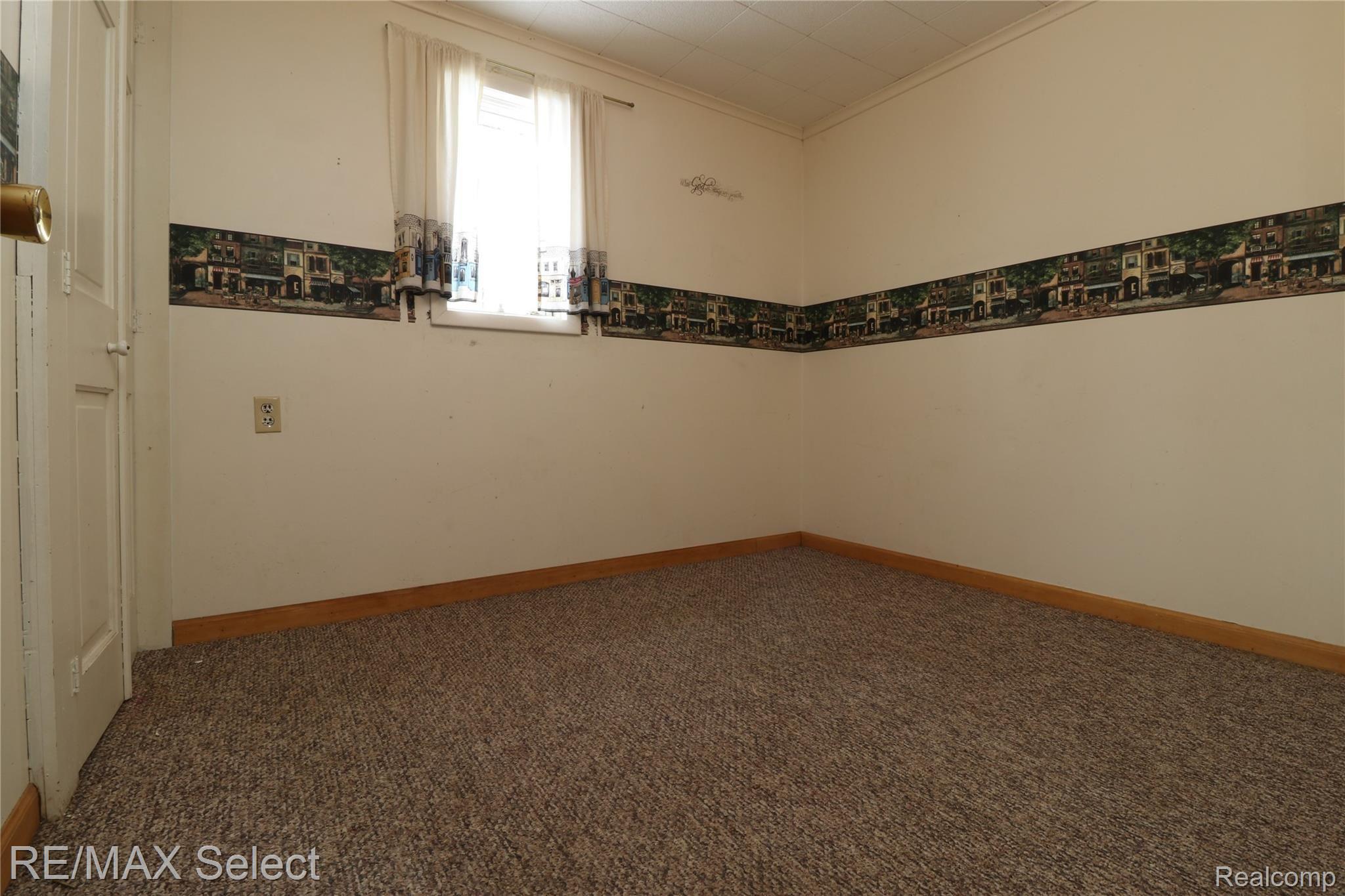 2122 West Sloan Road Burt, MI 48417 - Photo 14 of 21 IMG_0688.jpg