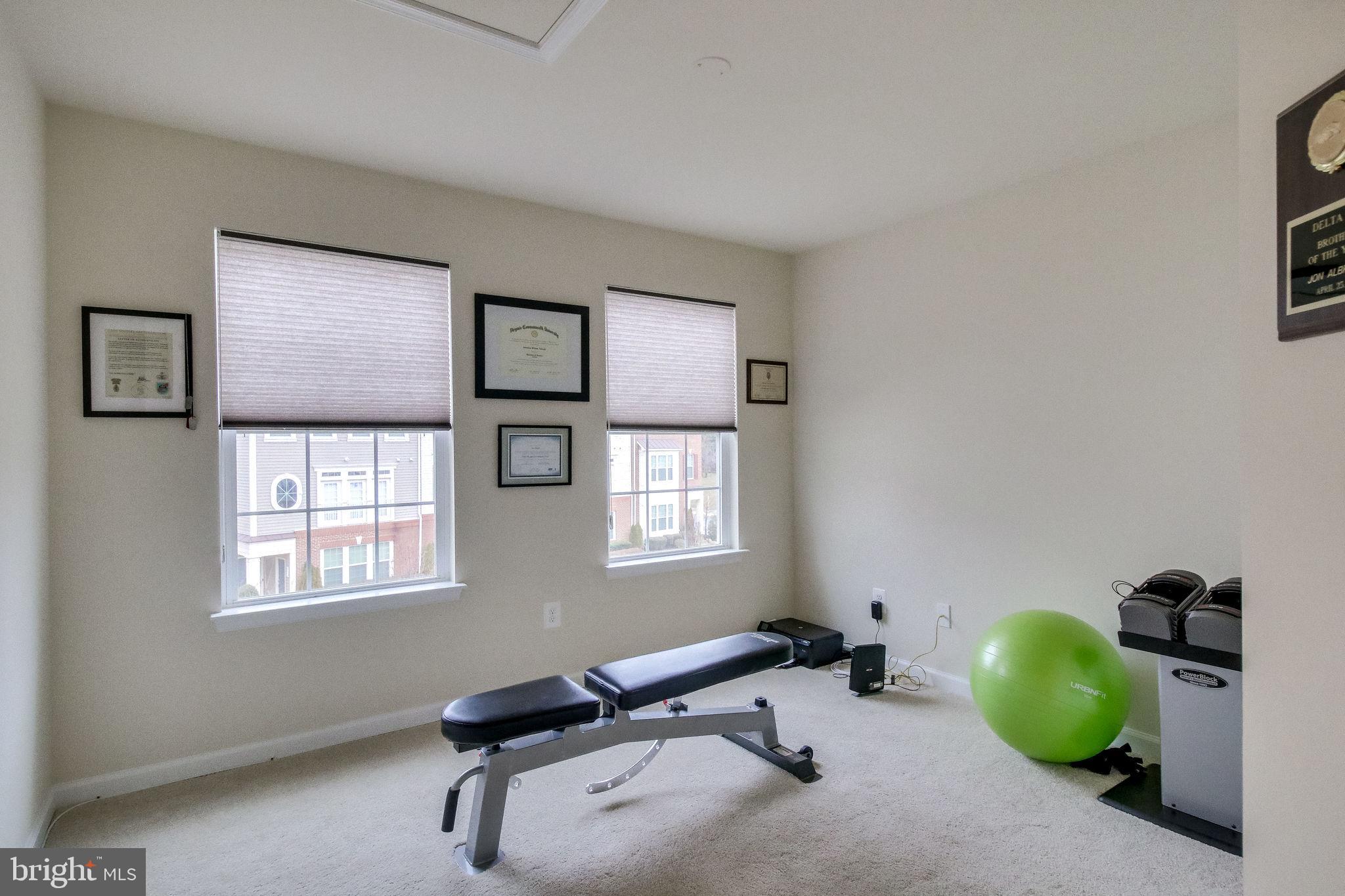 4847 Dane Ridge Circle, Unit 87 Woodbridge, VA 22193 - Photo 22 of 35 Spacious bedrooms!