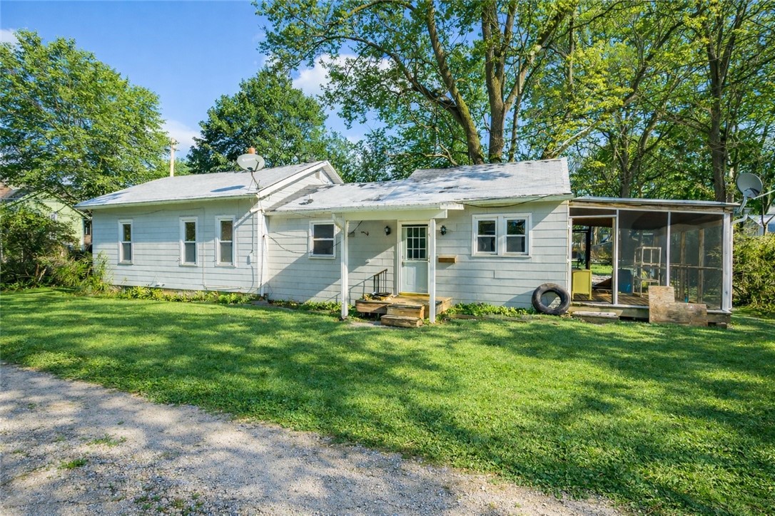 4 Sanford Place Rochester, NY 14620 - Photo 1 of 26