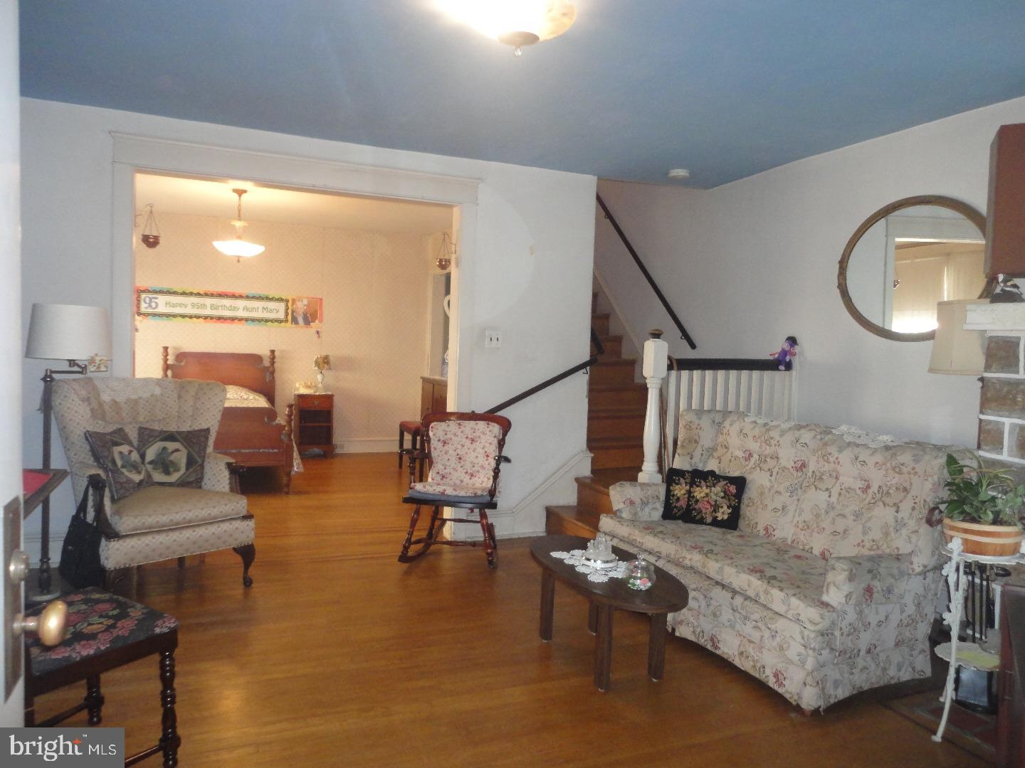 247 Ballymore Road Springfield, PA 19064 - Photo 3 of 22