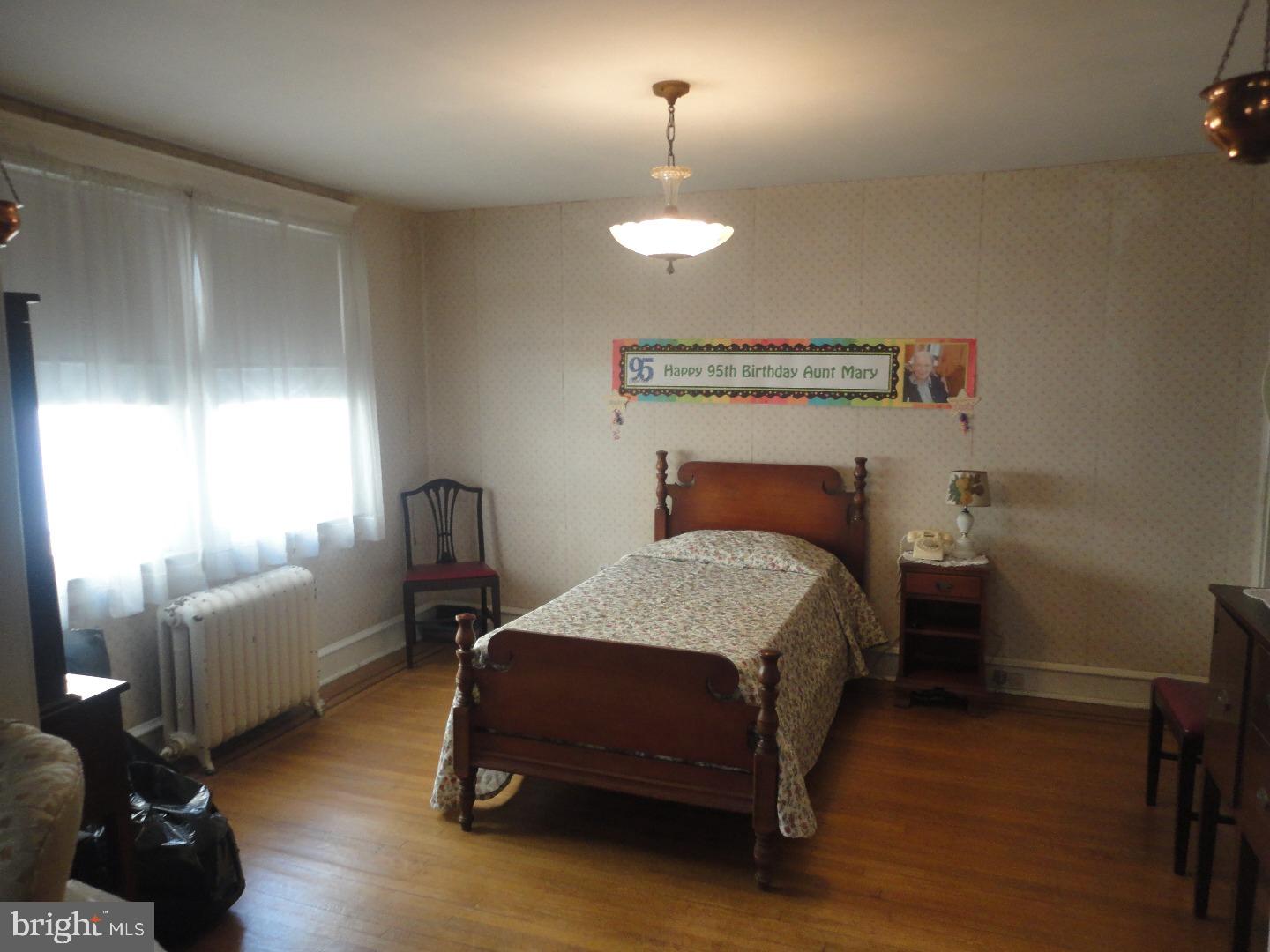 247 Ballymore Road Springfield, PA 19064 - Photo 4 of 22