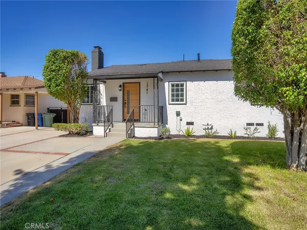 $1,199,991 | 1741 North Rose Street, Burbank, CA 91505