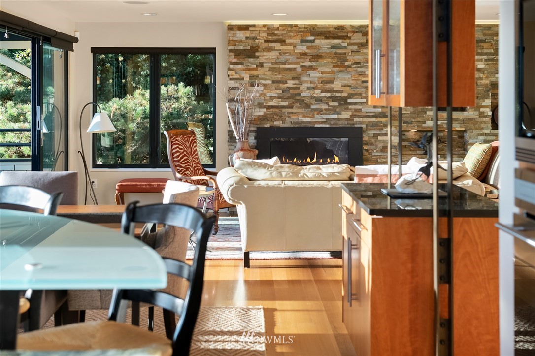 5223 Southwest Jacobsen Road Seattle, WA 98116 - Photo 15 of 40 Gallery Image 15