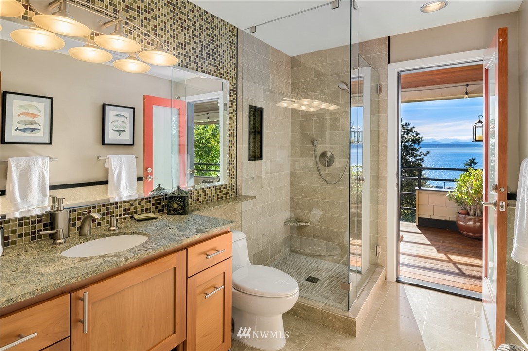 5223 Southwest Jacobsen Road Seattle, WA 98116 - Photo 29 of 40 Gallery Image 29