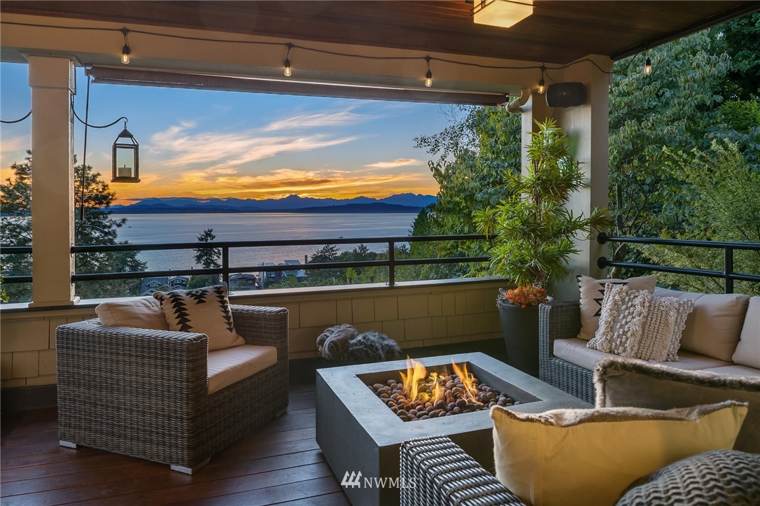 5223 Southwest Jacobsen Road Seattle, WA 98116 - Photo 34 of 40 Gallery Image 34