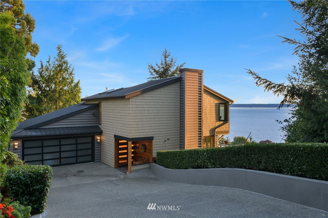 5223 Southwest Jacobsen Road Seattle, WA 98116 - Photo 39 of 40 Gallery Image 39