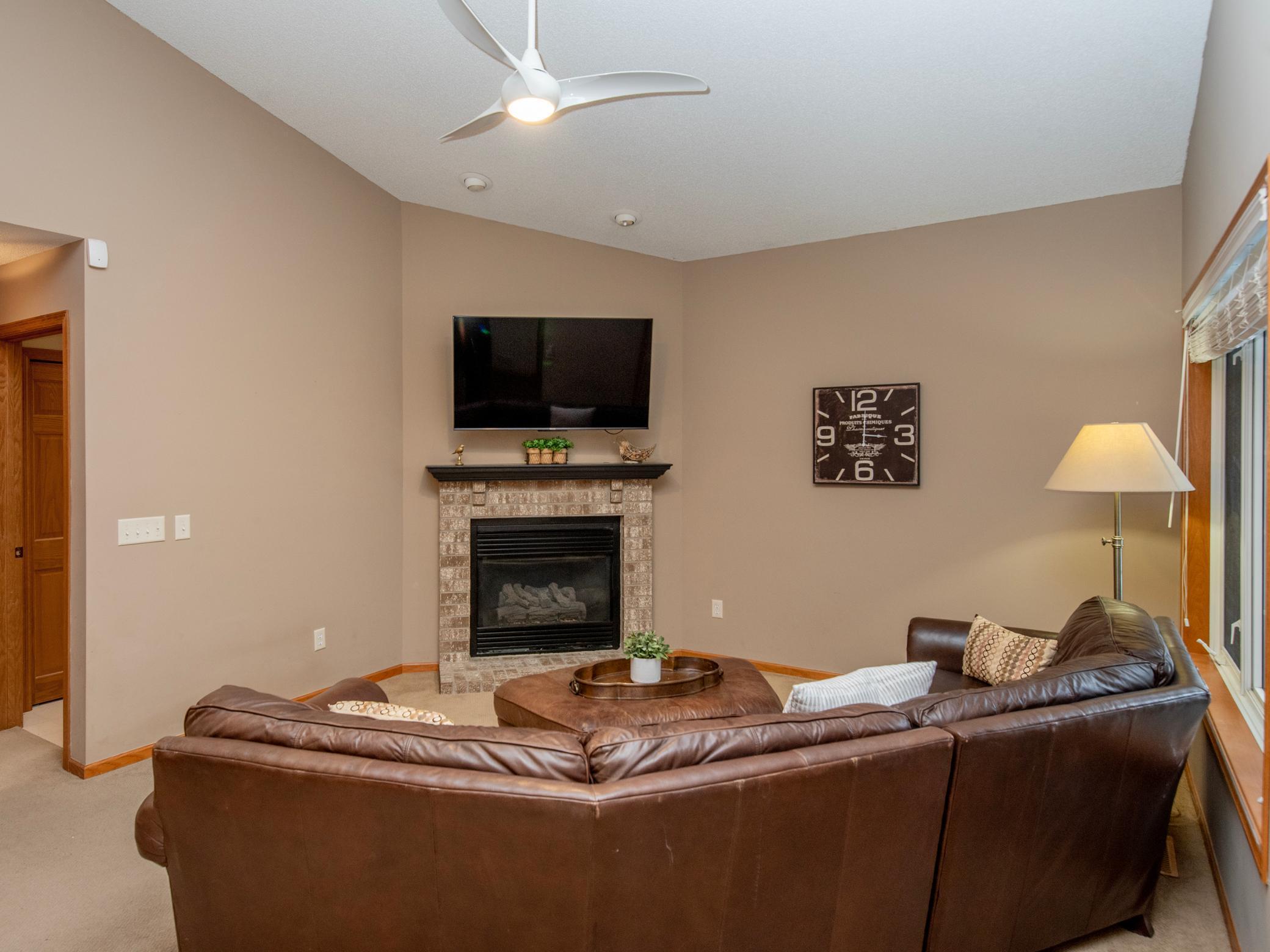 17213 Rogers Road Eden Prairie, MN 55347 - Photo 5 of 39