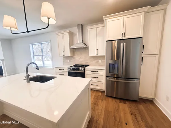 $658,900 | 17 Blue Aster Lane, Malta, NY 12020