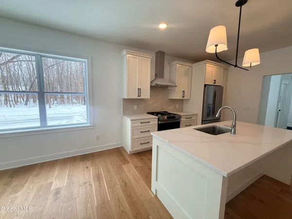 $658,900 | 17 Blue Aster Lane, Malta, NY 12020