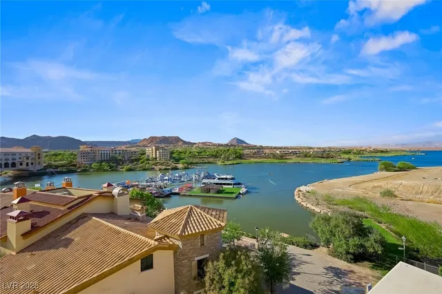 $575,000 | 30 Strada Di Villaggio, Unit 350, Henderson, NV 89011