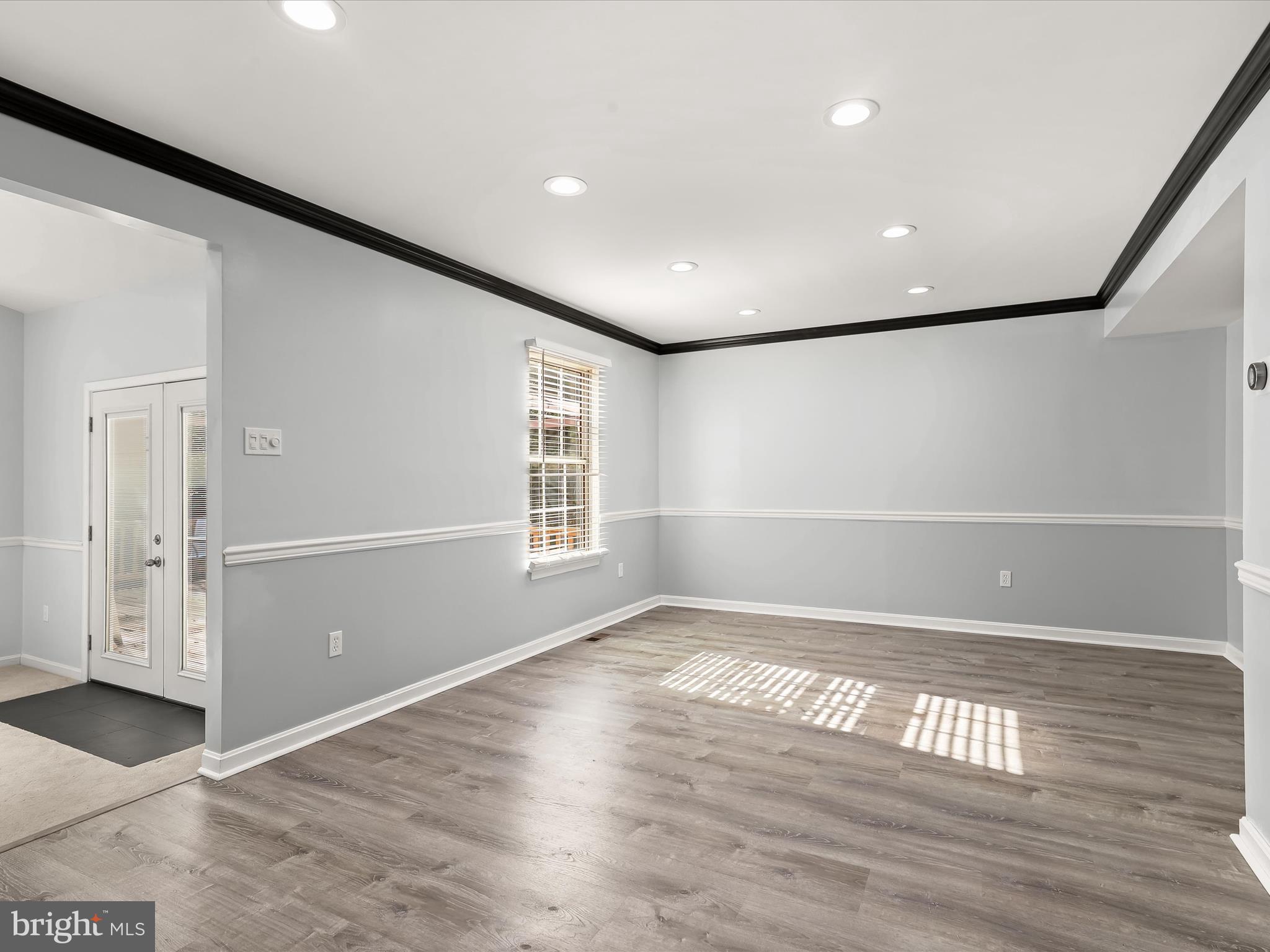 6611 Eider Court Frederick, MD 21703 - Photo 11 of 55 Dining Area