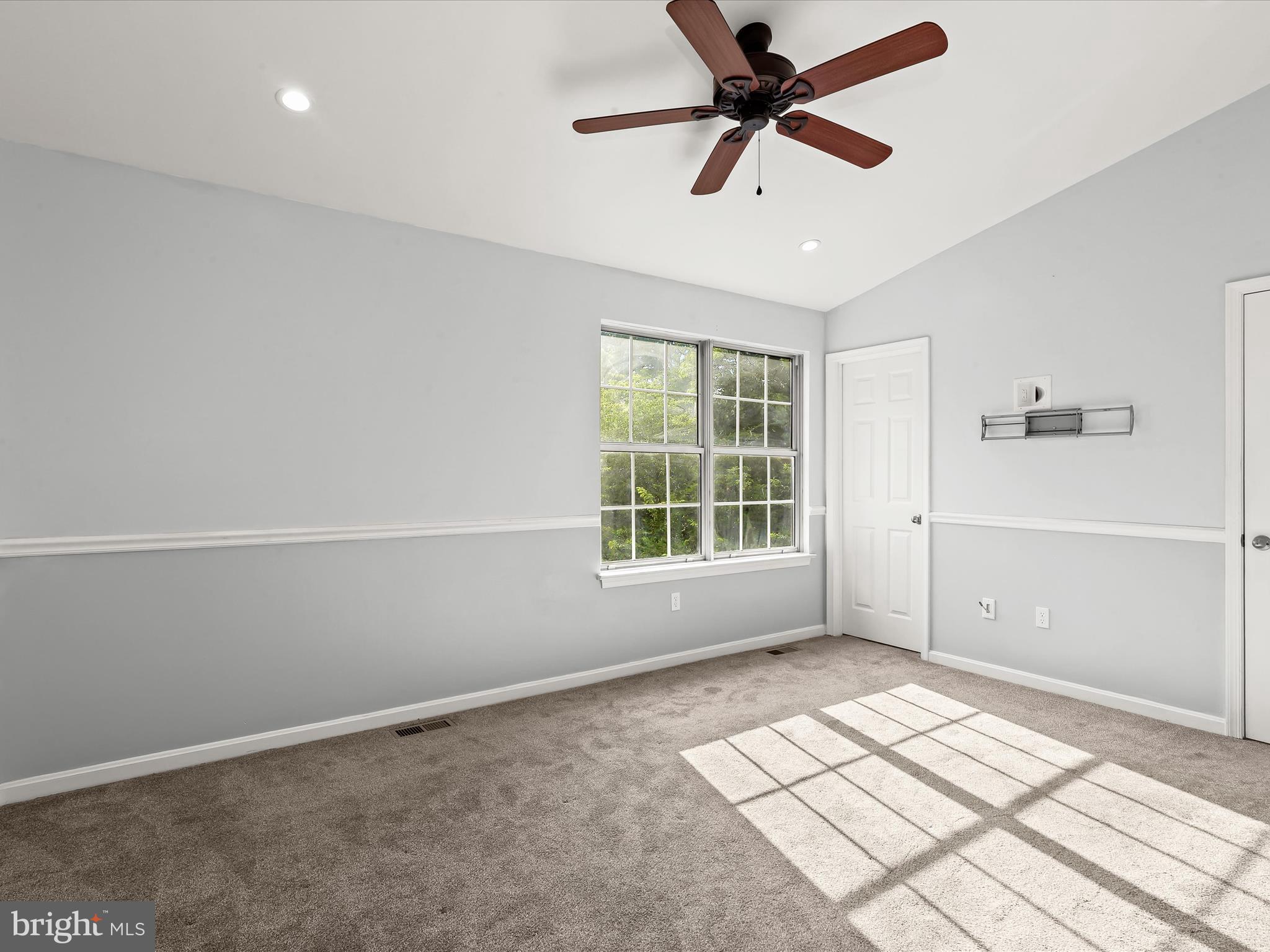 6611 Eider Court Frederick, MD 21703 - Photo 25 of 55 Primary Bedroom Suite