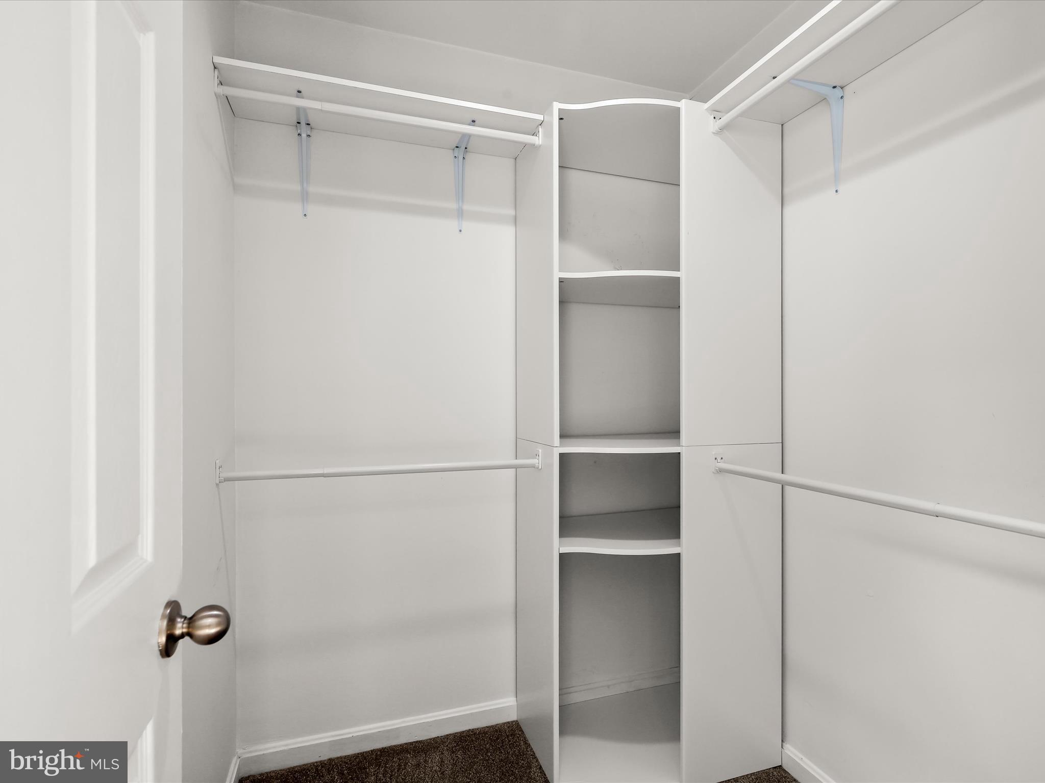 6611 Eider Court Frederick, MD 21703 - Photo 31 of 55 Primary Walk In Closet