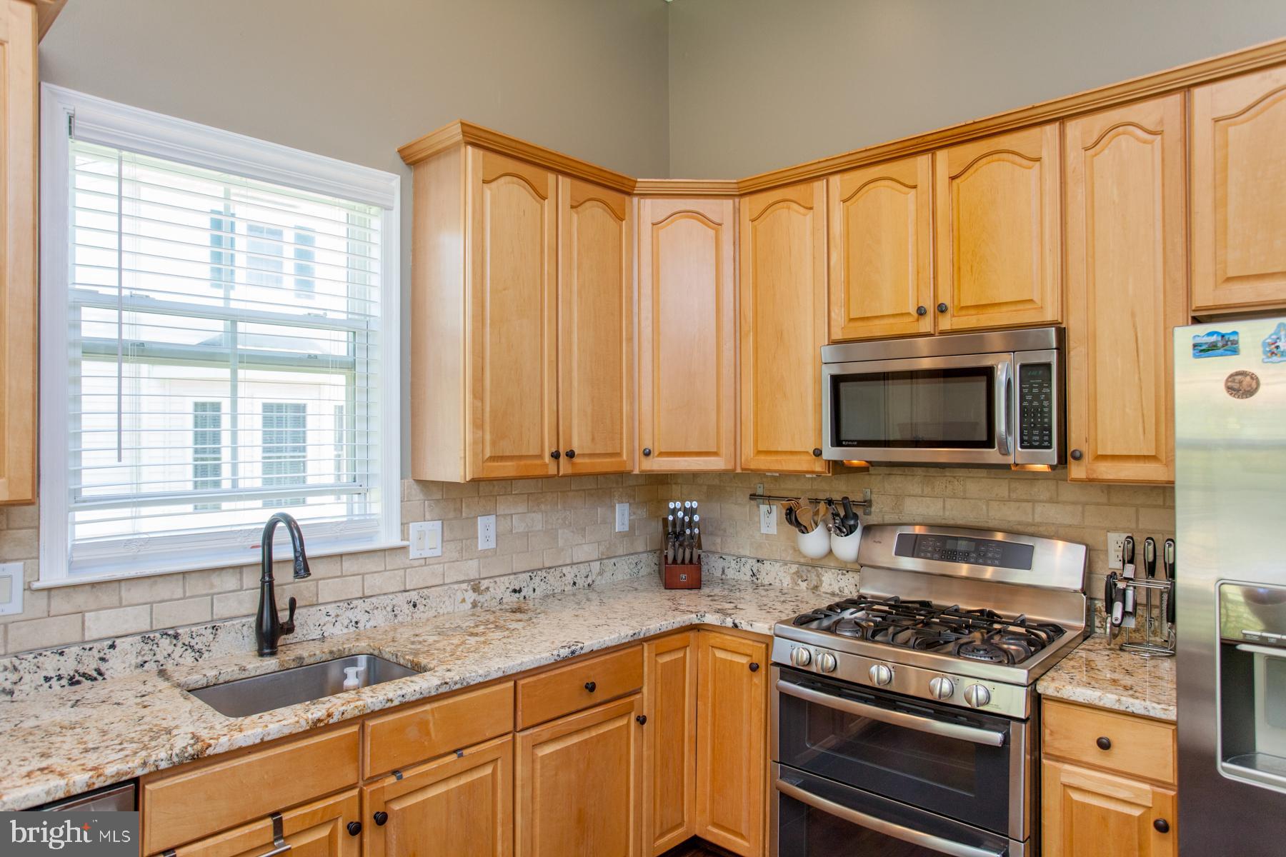 237 Coventry Road Chalfont, PA 18914 - Photo 16 of 35 Kitchen