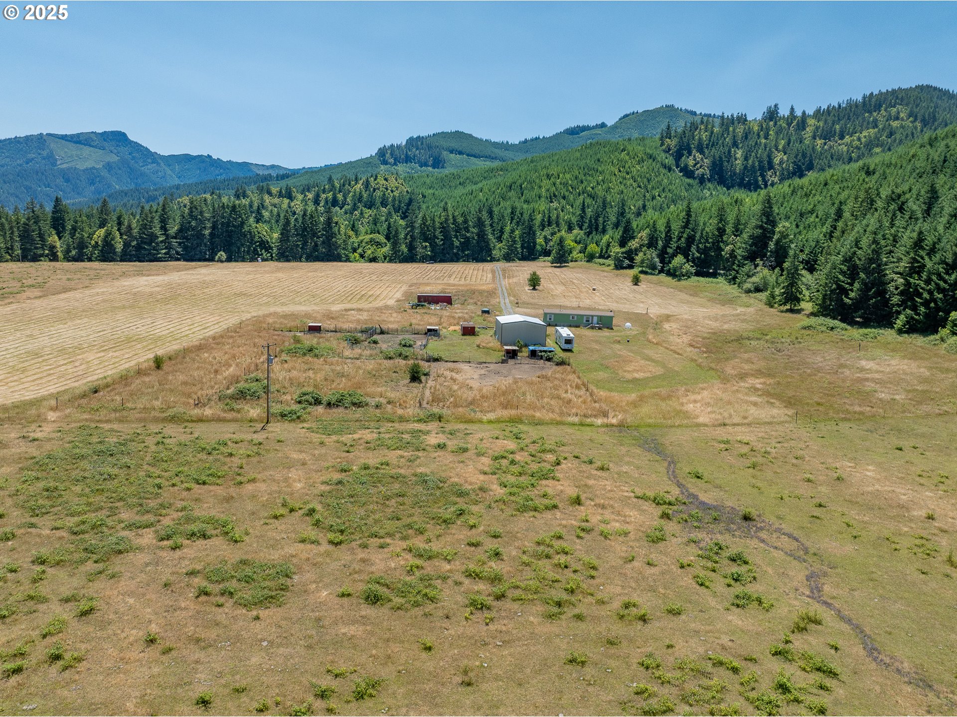 45651 Johnson Mountain Road Powers, OR 97466 - Photo 5 of 29