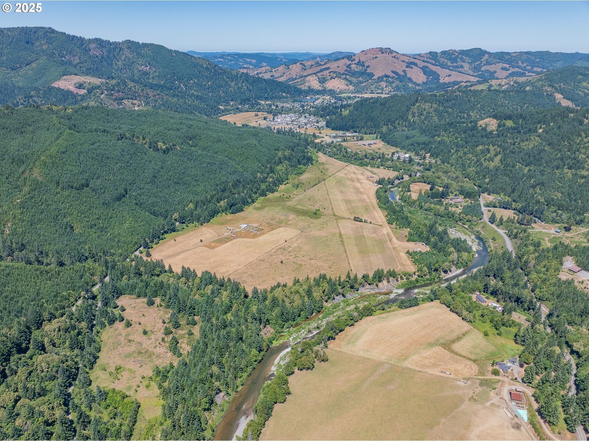 45651 Johnson Mountain Road Powers, OR 97466 - Photo 9 of 29