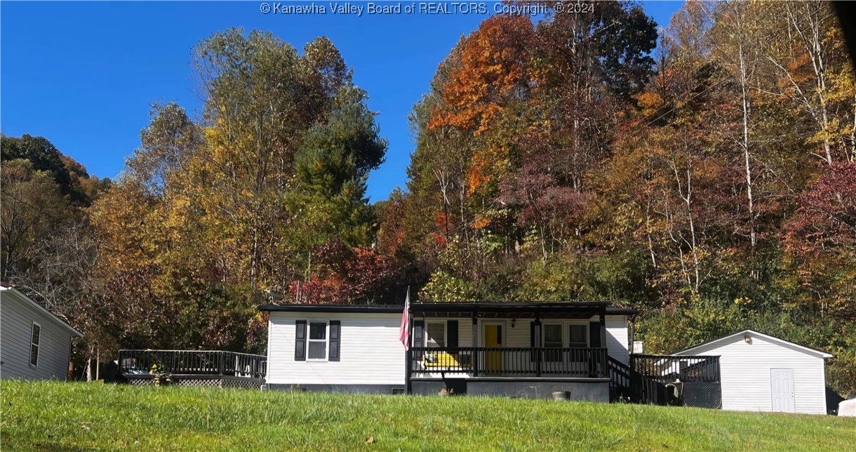 783 Stringer Branch Road Peytona, WV 25154 - Photo 15 of 26 Gallery Image 15