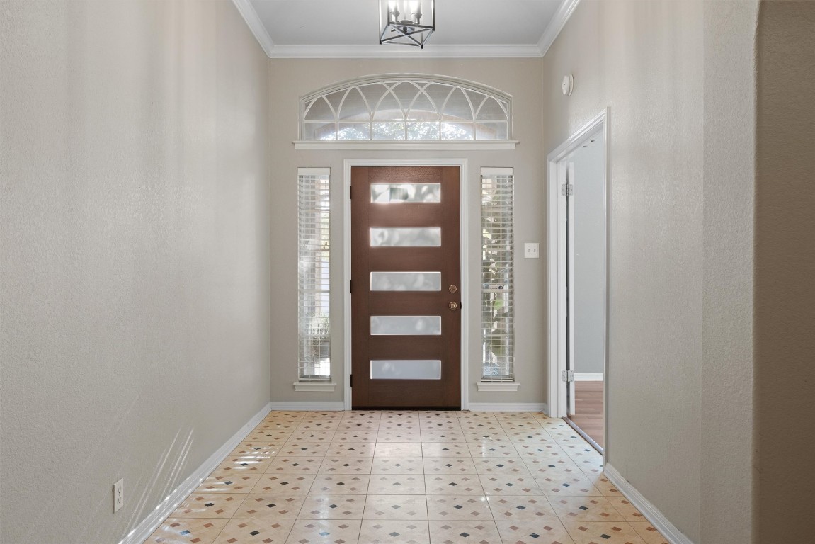 7124 Quimper Lane Austin, TX 78749 - Photo 4 of 40