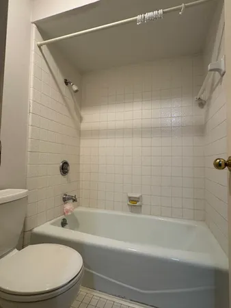 $1,900 | 5200 Weslayan Street, Unit 311, Houston, TX 77005