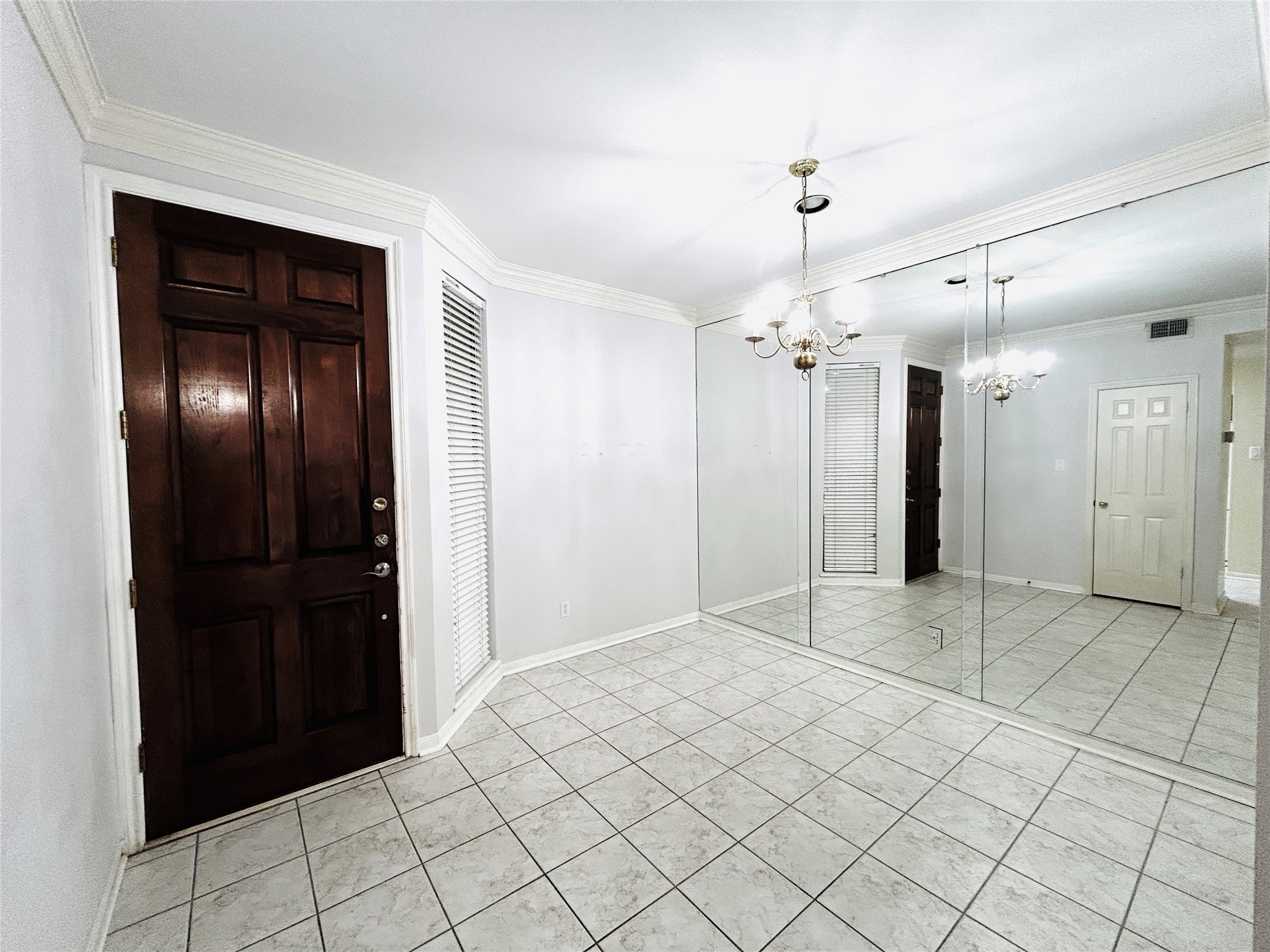 5200 Weslayan Street, Unit 311 Houston, TX 77005 - Photo 5 of 24 a view of a hallway