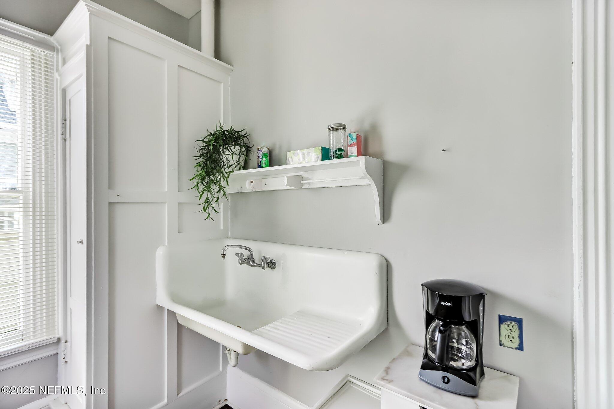 2727 Riverside Avenue Jacksonville, FL 32205 - Photo 34 of 64 44-web-or-mls-43_JN 2727 Riverside Ave_