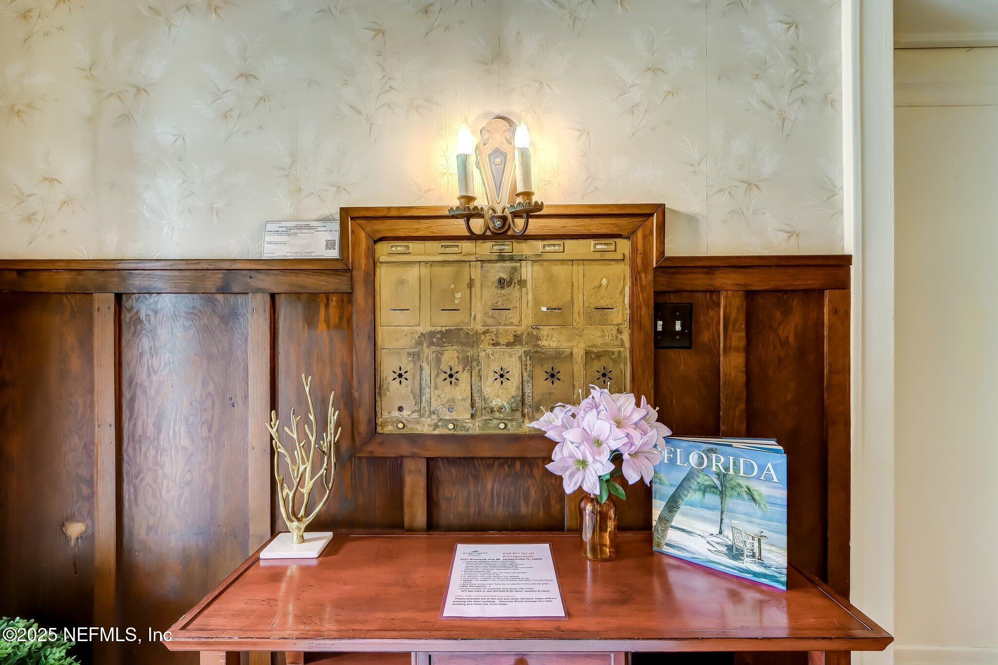 2727 Riverside Avenue Jacksonville, FL 32205 - Photo 9 of 64 19-web-or-mls-18_JN 2727 Riverside Ave_