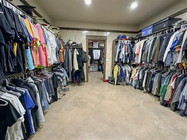 $2,995,000 | 1990 Jim Harry Loop, Sunset, TX 76270