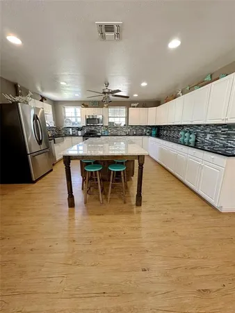 $2,995,000 | 1990 Jim Harry Loop, Sunset, TX 76270