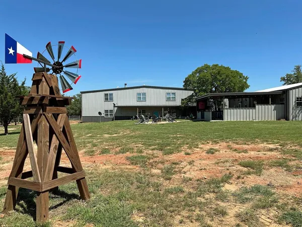 $2,995,000 | 1990 Jim Harry Loop, Sunset, TX 76270
