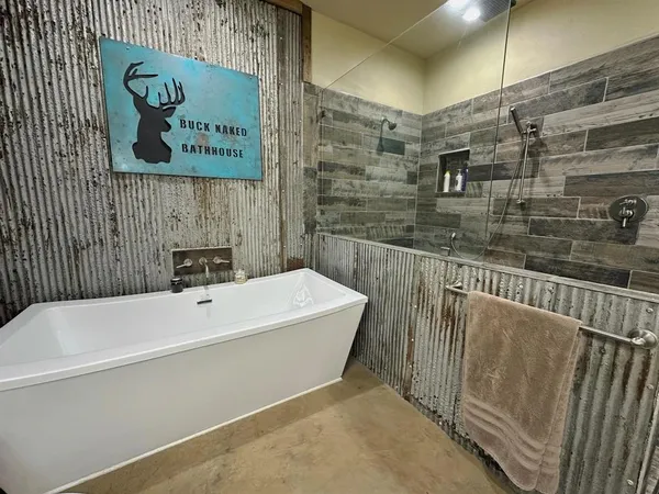 $2,995,000 | 1990 Jim Harry Loop, Sunset, TX 76270