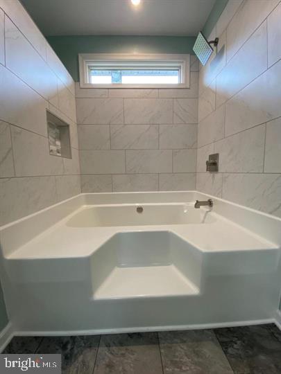 211 Morningside Drive Falling Waters, WV 25419 - Photo 29 of 42 a bathroom with a bathtub and a sink