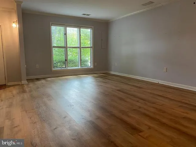 $1,750 | 211 Morningside Drive, Falling Waters, WV 25419