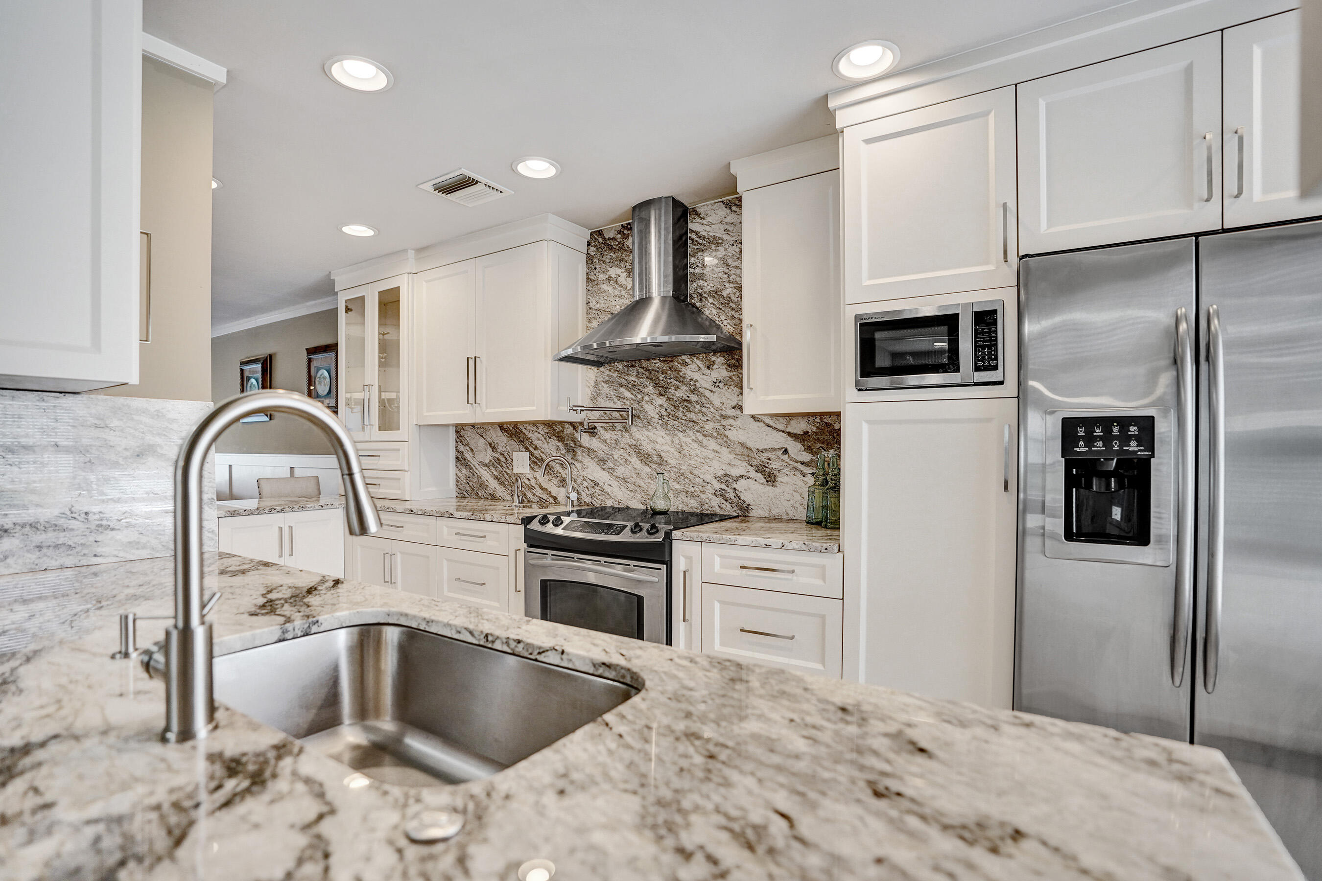 2820 Southwest 13th Street, Unit 101 Delray Beach, FL 33445 - Photo 57 of 83 KITCHEN